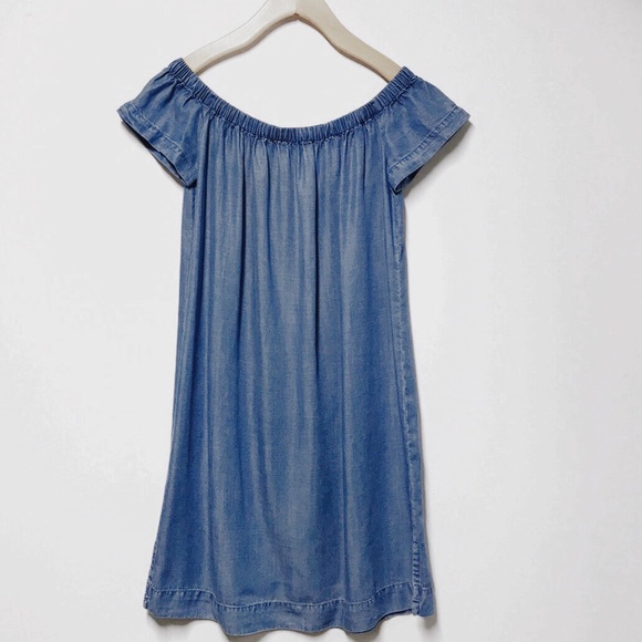 Cloth & Stone Off The Shoulder Chambray Dress - Picture 6 of 8